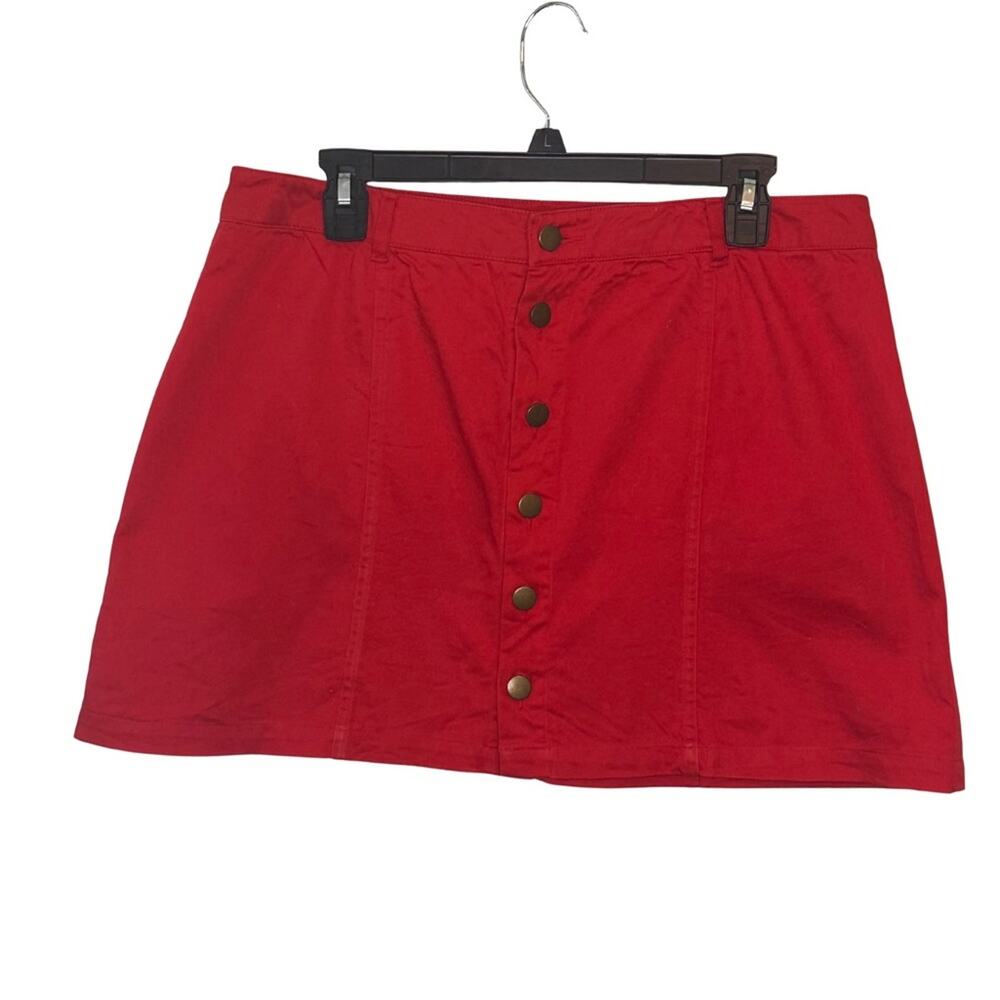 Bongo Red Button-Front Mini Skirt – Women’s Size Medium